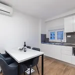 Aparthotel Inamore Gradac (Split-Dalmatia)