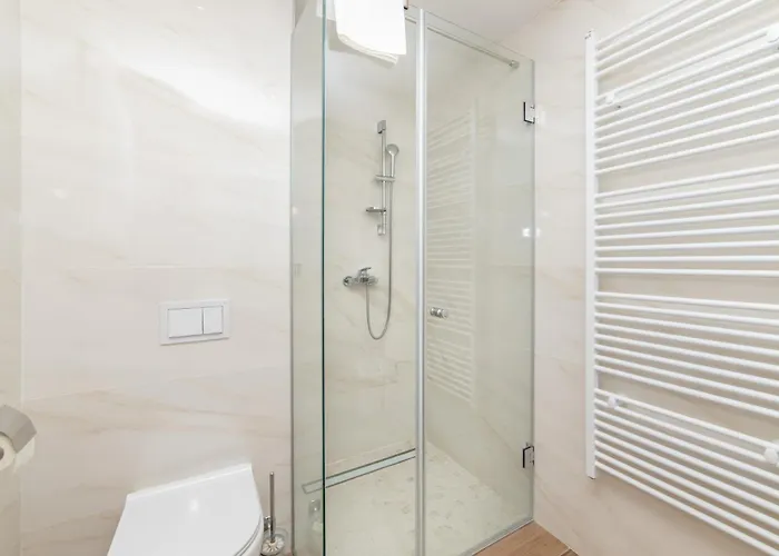 Inamore * Gradac (Split-Dalmatia)