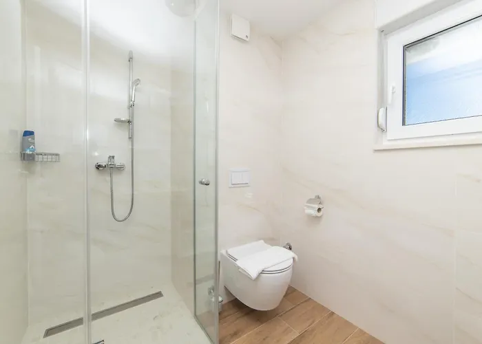 Inamore Gradac (Split-Dalmatia)