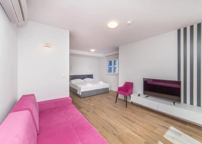 Lägenhetshotell Inamore Gradac (Split-Dalmatia)