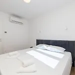 Inamore Aparthotel Gradac (Split-Dalmatia)