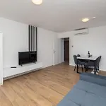 Inamore Aparthotel