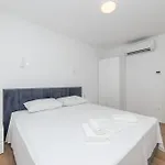 Inamore * Gradac (Split-Dalmatia)