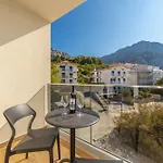 Inamore Aparthotel Gradac (Split-Dalmatia)