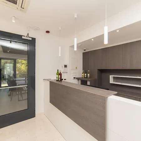 Inamore * Gradac (Split-Dalmatia)