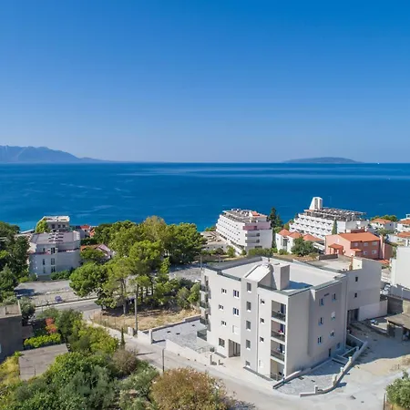 Inamore * Gradac (Split-Dalmatia)