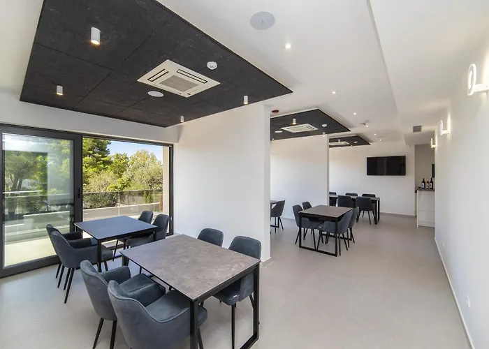 Inamore Aparthotel *