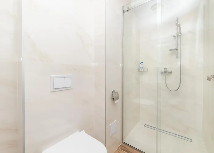 Inamore * Gradac (Split-Dalmatia)