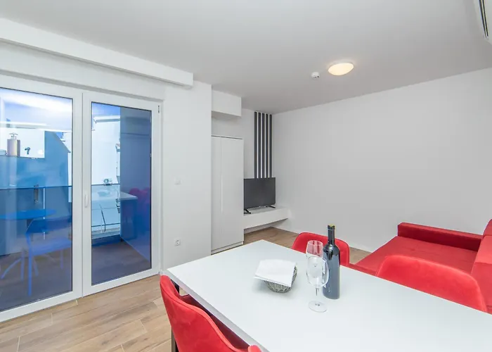 Aparthotel Inamore *