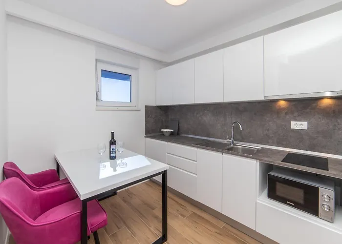 Inamore Apartmanhotel *