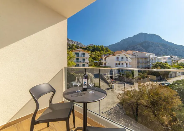 Inamore Apartmanhotel Gradac
