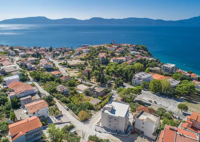 Inamore Gradac (Split-Dalmatia)